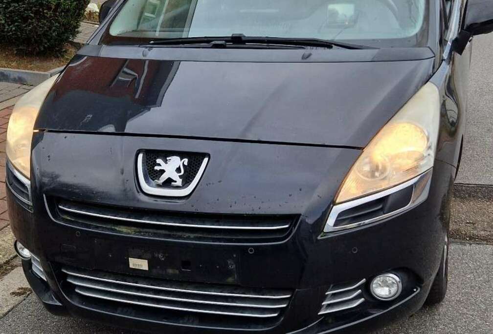 Peugeot 1.6i essence 7 PLACES