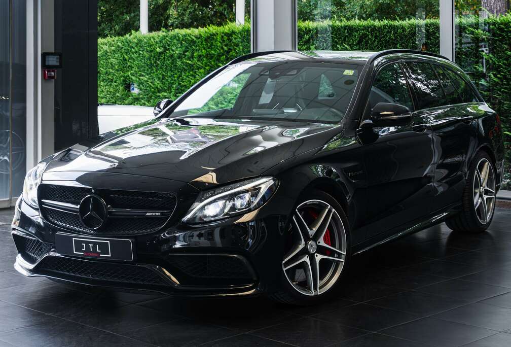 Mercedes-Benz AMG C 63 S T AMG kuipstoelen , lichte vracht