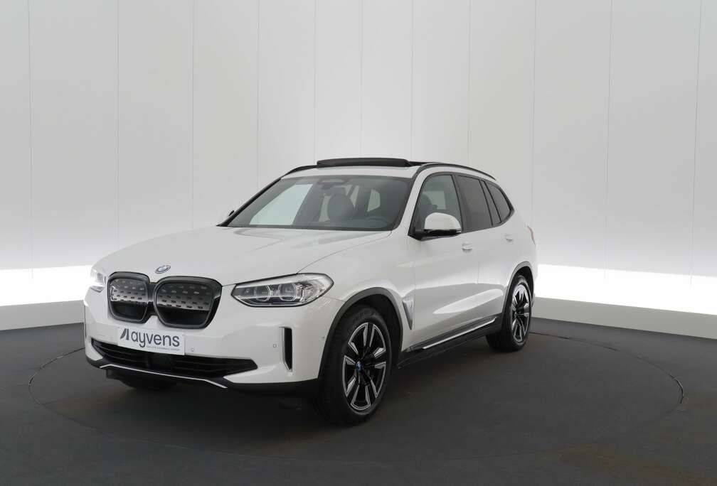 BMW 80 kWh Dark Shadow LEDER/CUIR LED GPS PDC CAM Pano