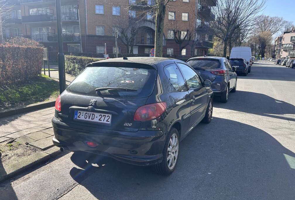 Peugeot 1.4i XT