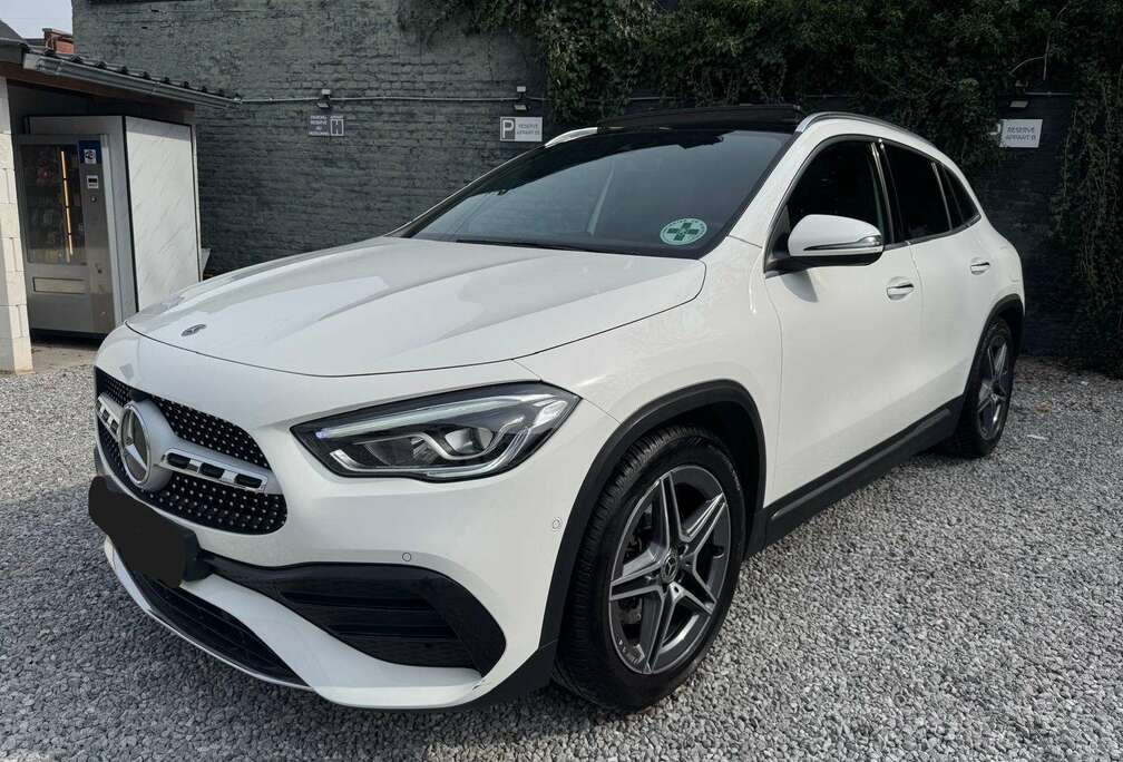 Mercedes-Benz GLA 180 d AMG Line TOIT OUVRANT/ 1ER PROPRIETAIRE