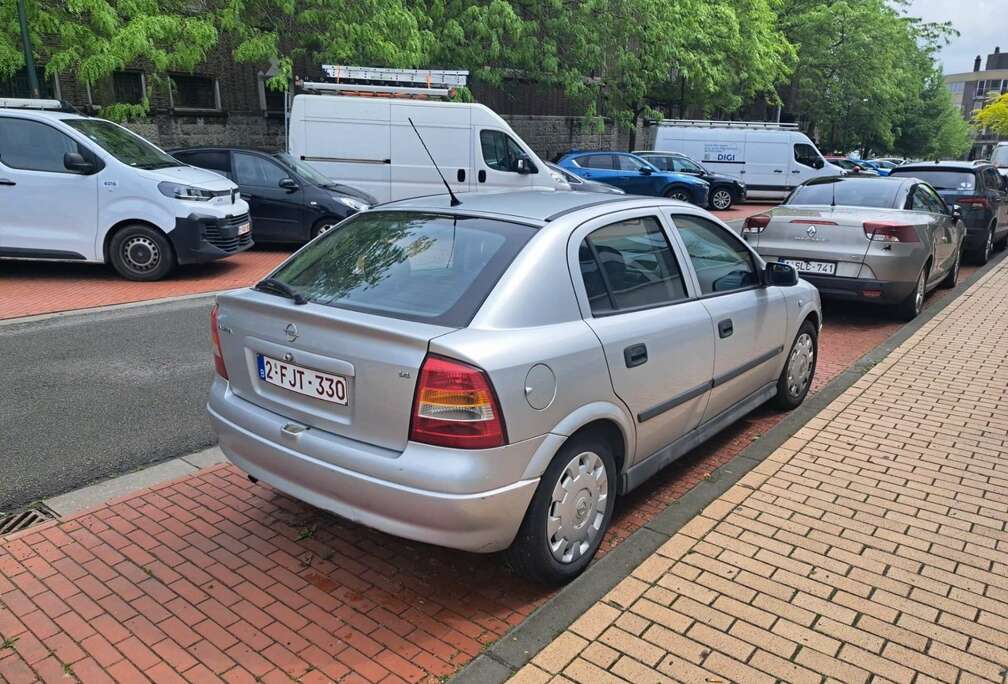Opel 1.4i XE 16v Comfort
