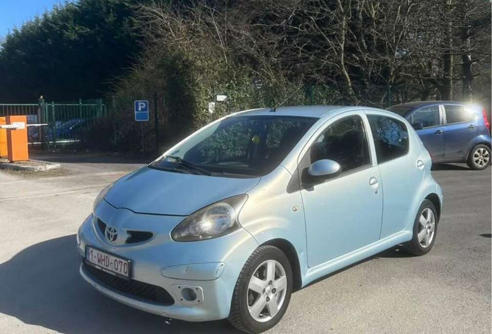 Toyota prete a immatriculer