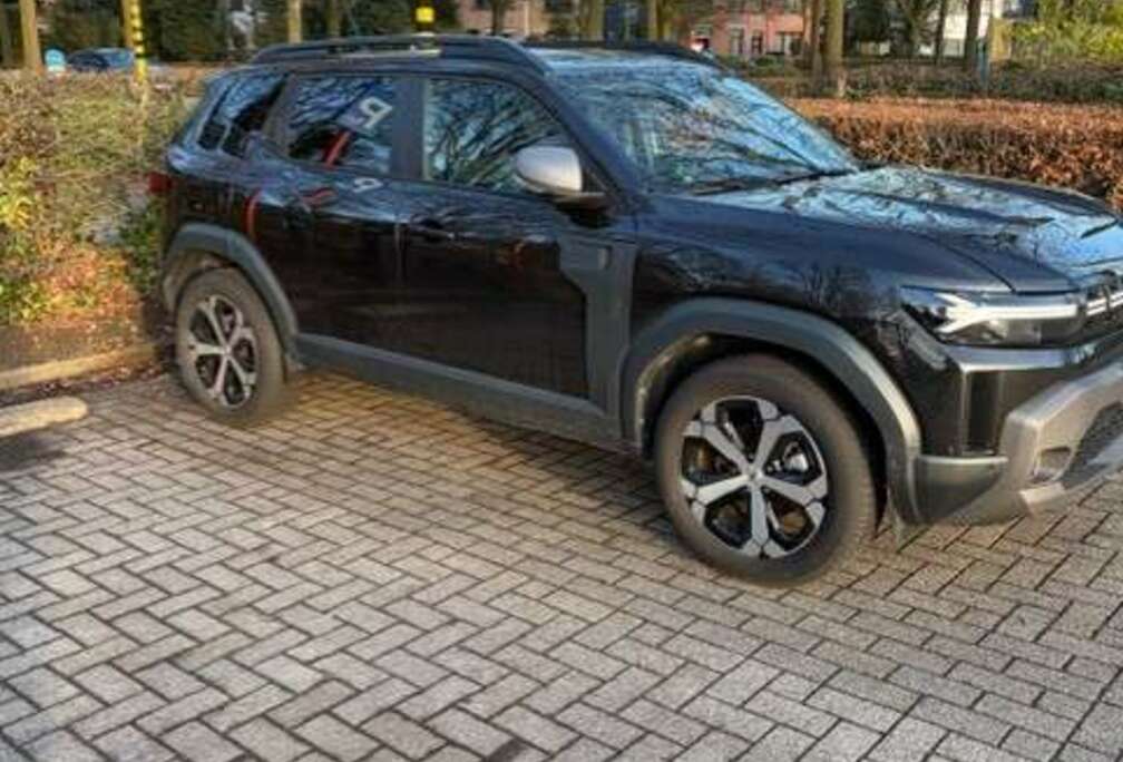 Dacia JOURNEY HYBRID 140 Full option