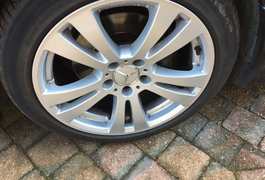 Mercedes-Benz 300 SL