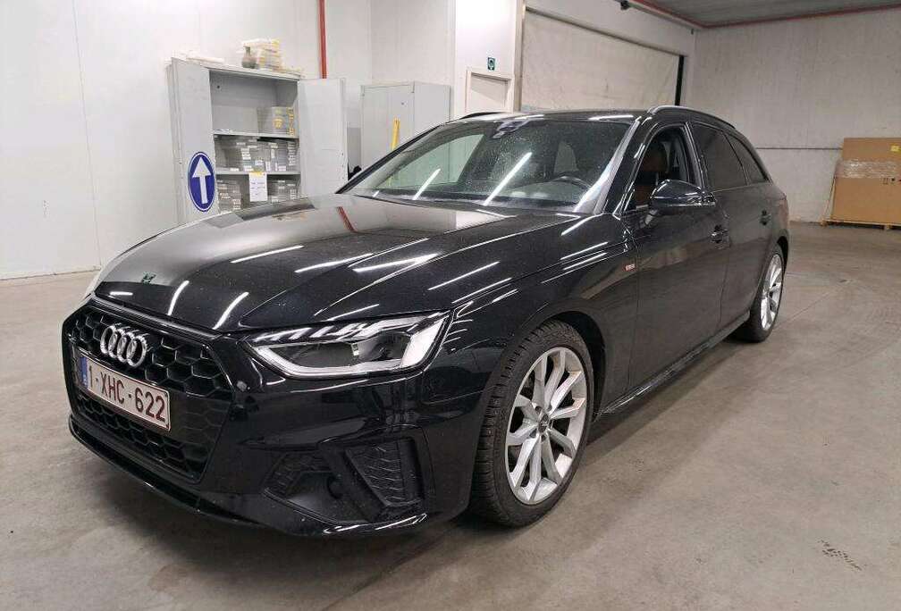 Audi A4 Avant 30 TDi Business Edition S line S