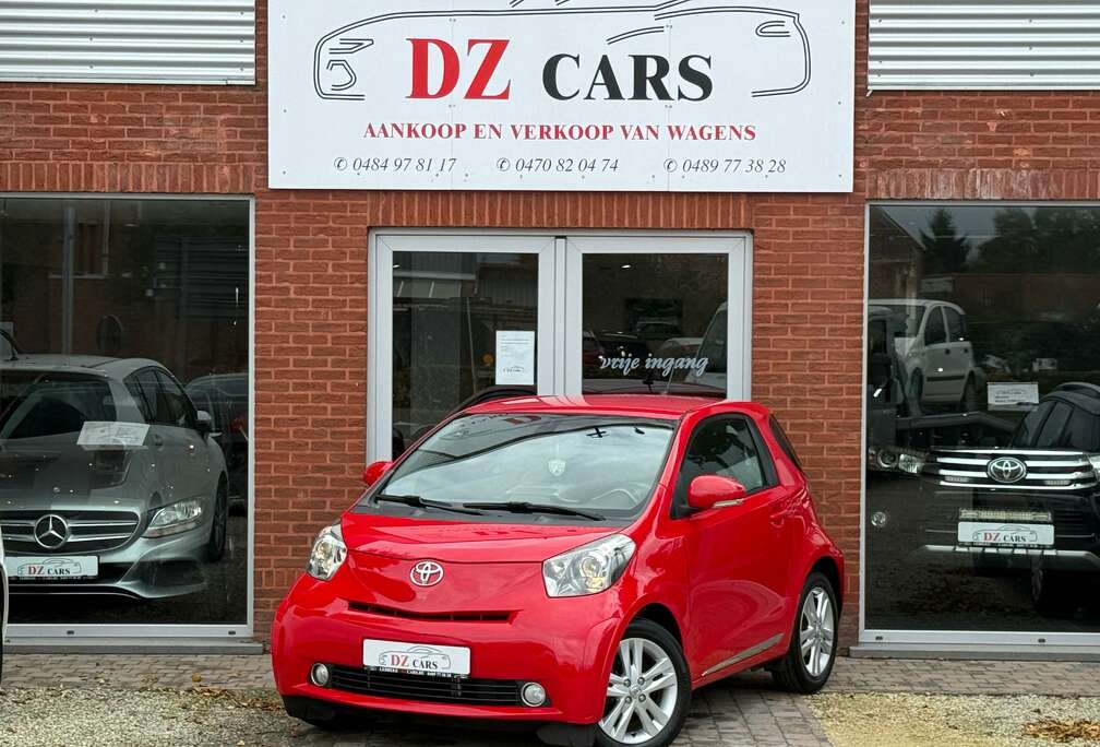 Toyota 1.3I 98PK KEY LESS  NAVI  LEDER  BLUETOOTH