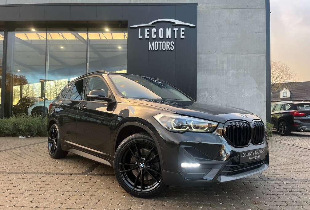 BMW X1 xDrive25e Hybride Panodak/Leder/Carplay/Trekhk