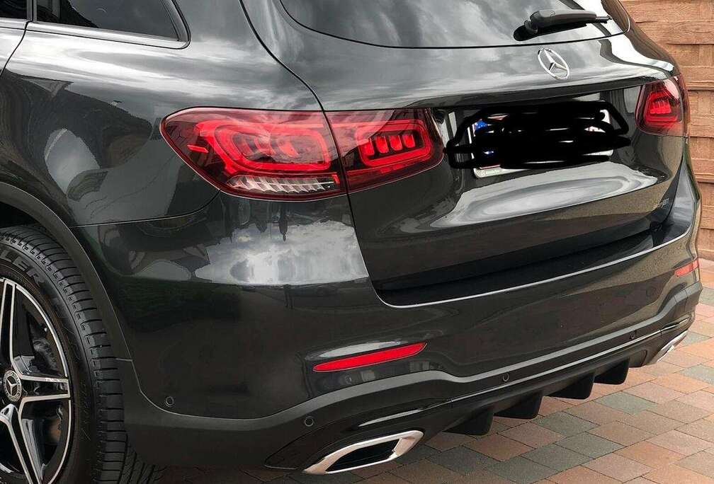 Mercedes-Benz d 4Matic 9G-TRONIC AMG Line