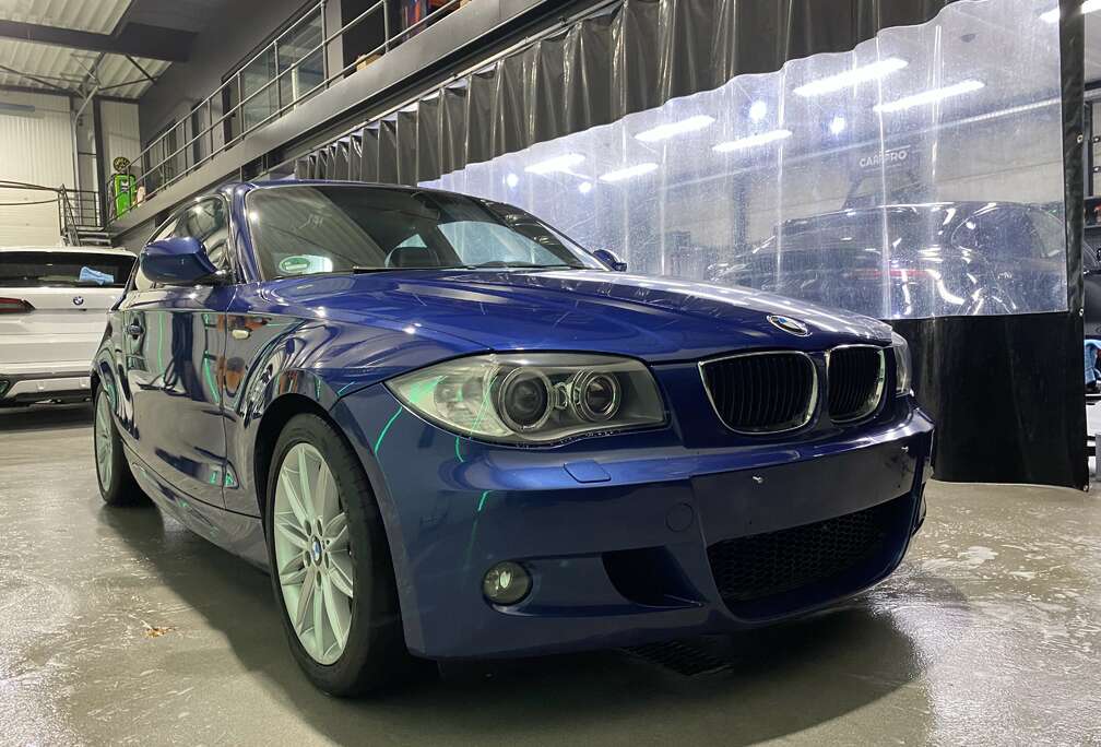 BMW Bmw 120i // M pakket // Le Mans Blauw