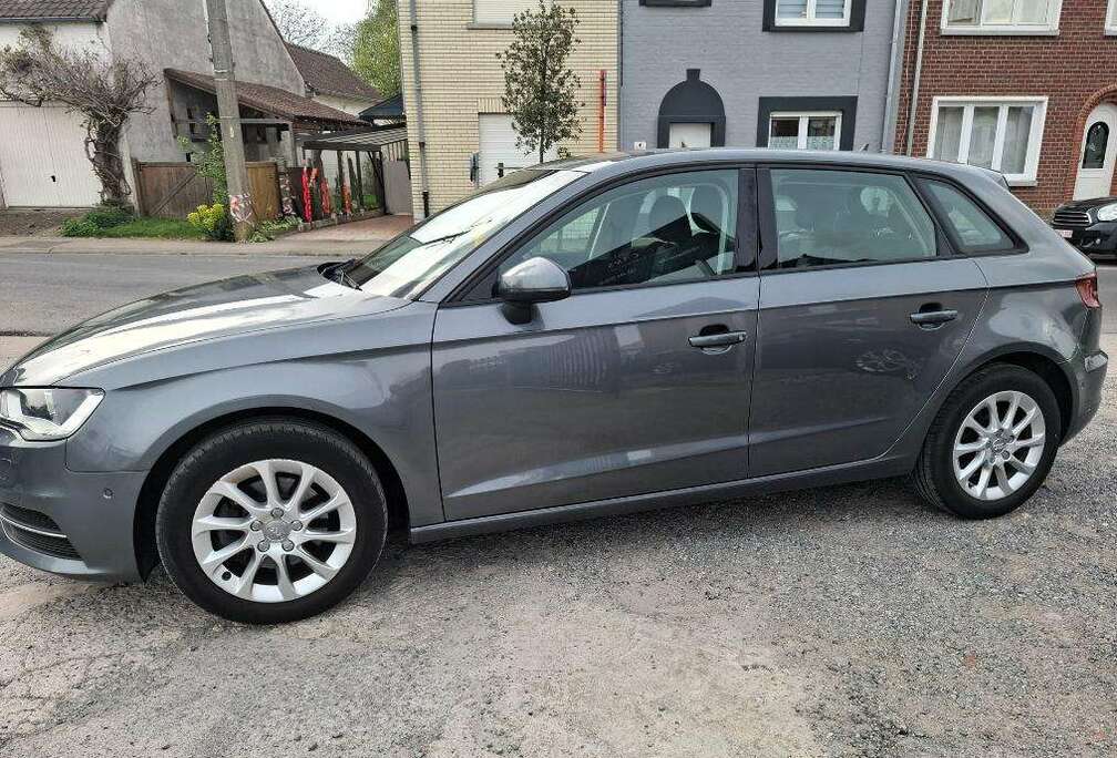 Audi A3 Sportback 1.6 TDi S tronic