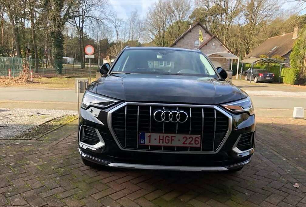 Audi Q3 35 TFSI S tronic advanced platium en assis pack