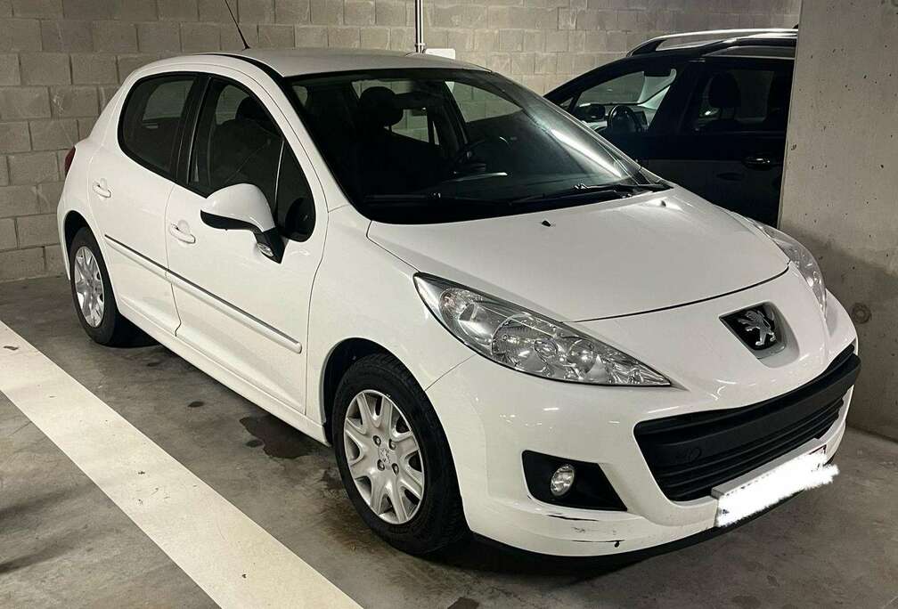 Peugeot 207  1.4i Access