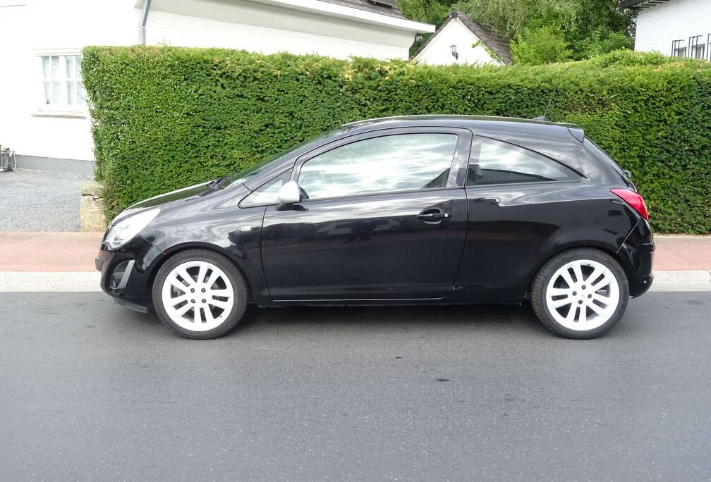 Opel Corsa 1.2i Enjoy
