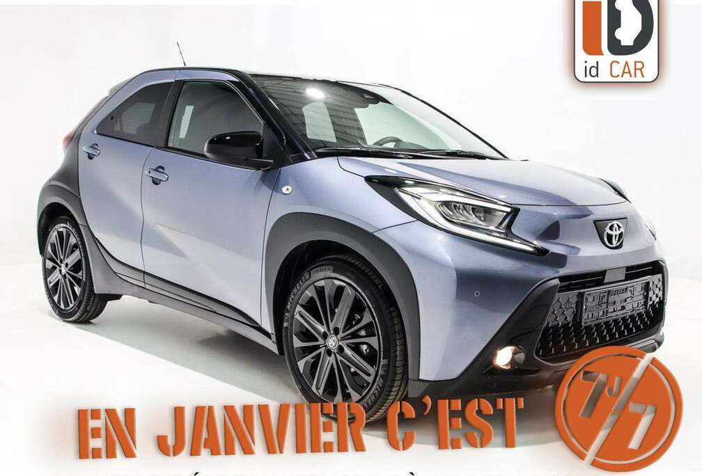 Toyota 1.0 BLACK EDITION SEMI CUIR LED GPS CAMERA JA18