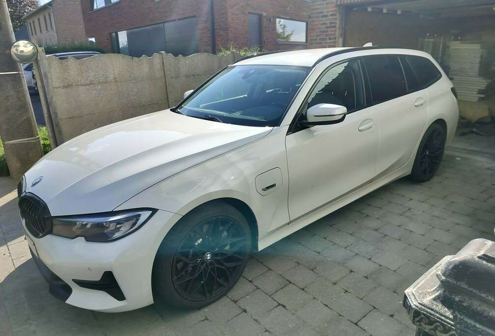 BMW 330e Touring Aut. Sport Line