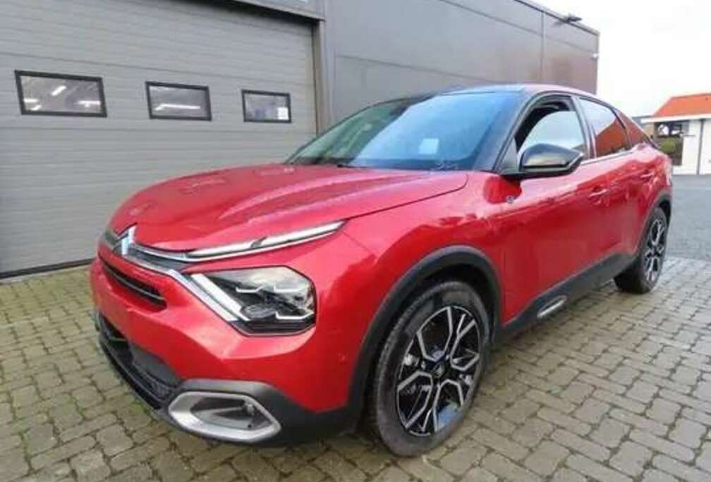 Citroen e-C4 50 kWh Shine Pack - 3 chargeurs inclus