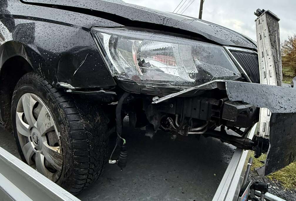 Skoda 1.0 TSI Ambition - véhicule accidenté