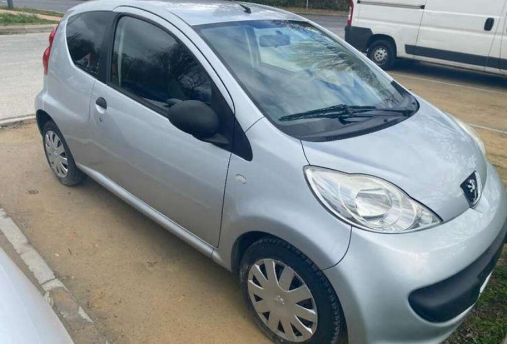 Peugeot 1.0i CT OK