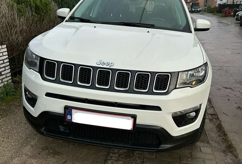 Jeep 1.3 T4 4xe PLUG-IN HYBRID Automatik Longitude