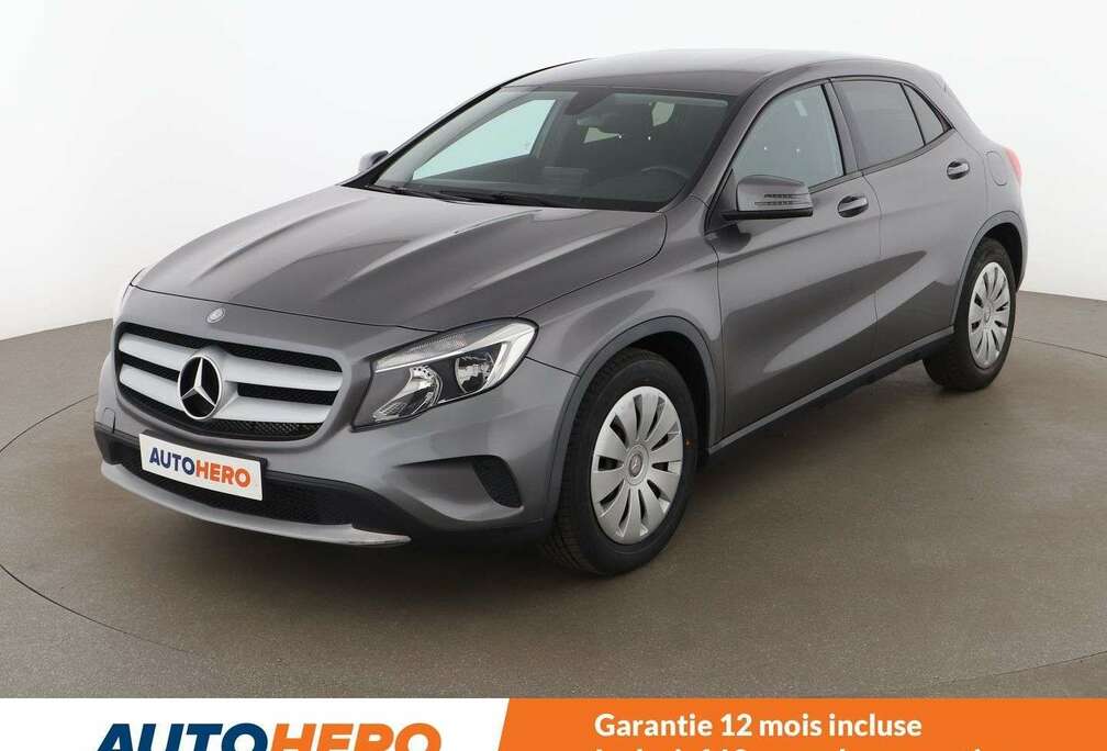 Mercedes-Benz GLA 200