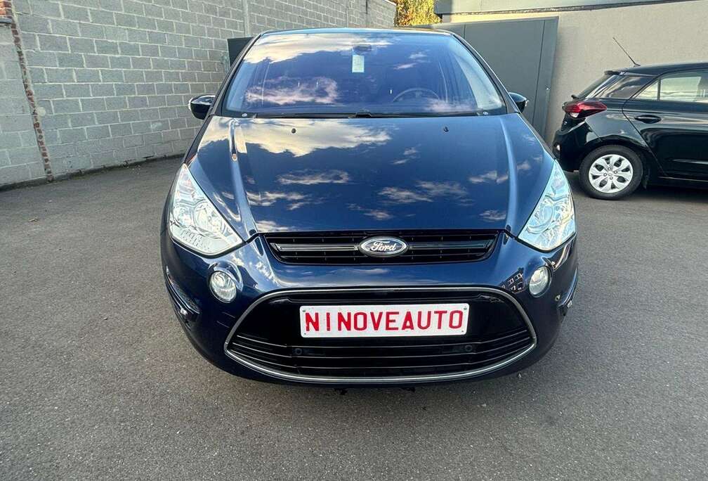 Ford 2.0d ECO Titanium*NAV BLUT LEDER VW ZETEL FUL OPTI