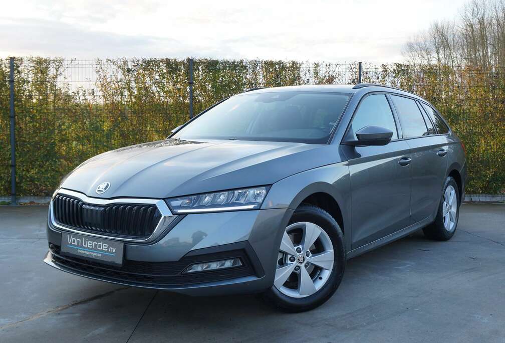 Skoda Octavia Combi 1.5 TSI mHEV DSG Selection