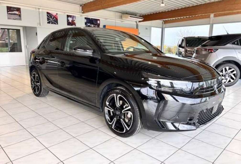 Opel GS-LINE/GPS/Camera/Carplay