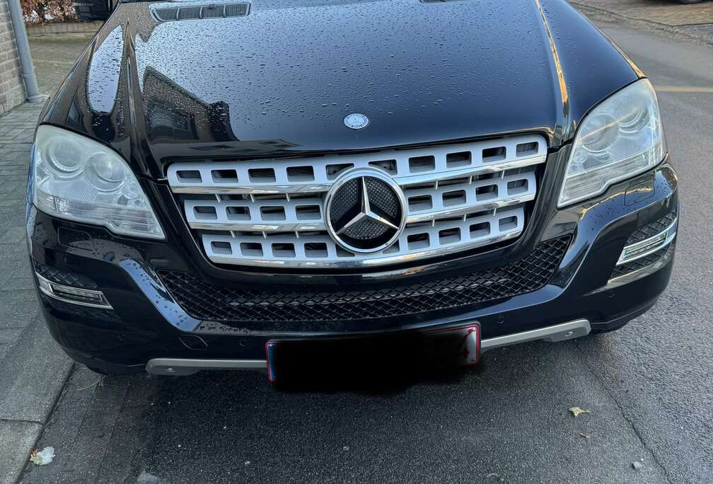 Mercedes-Benz CDI 4Matic 7G-TRONIC DPF BlueEFFICIENCY