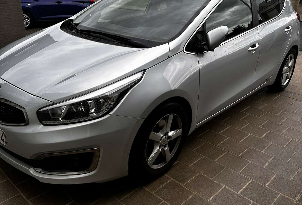 Kia 2017  Benzine