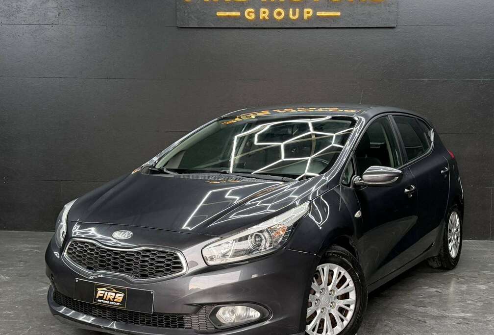 Kia 1.4i Easy * BLUETOOTH * CLIM * GARANTIE 1 AN !!