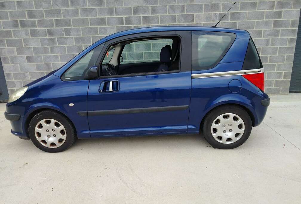 Peugeot 1.4i carnet contrôle technique Ok airco