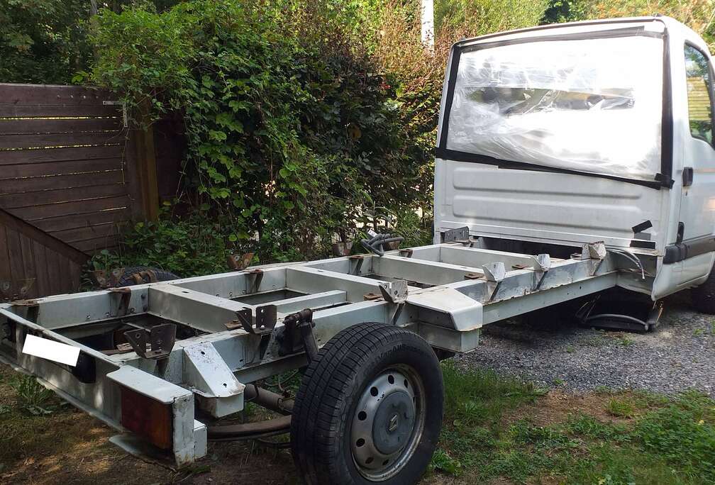 Renault 2.5 dCi 35 L3H1