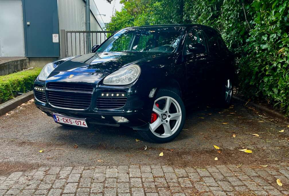 Porsche Cayenne 3.2i V6 Tiptronic S / Pano / NAVI / CUIR