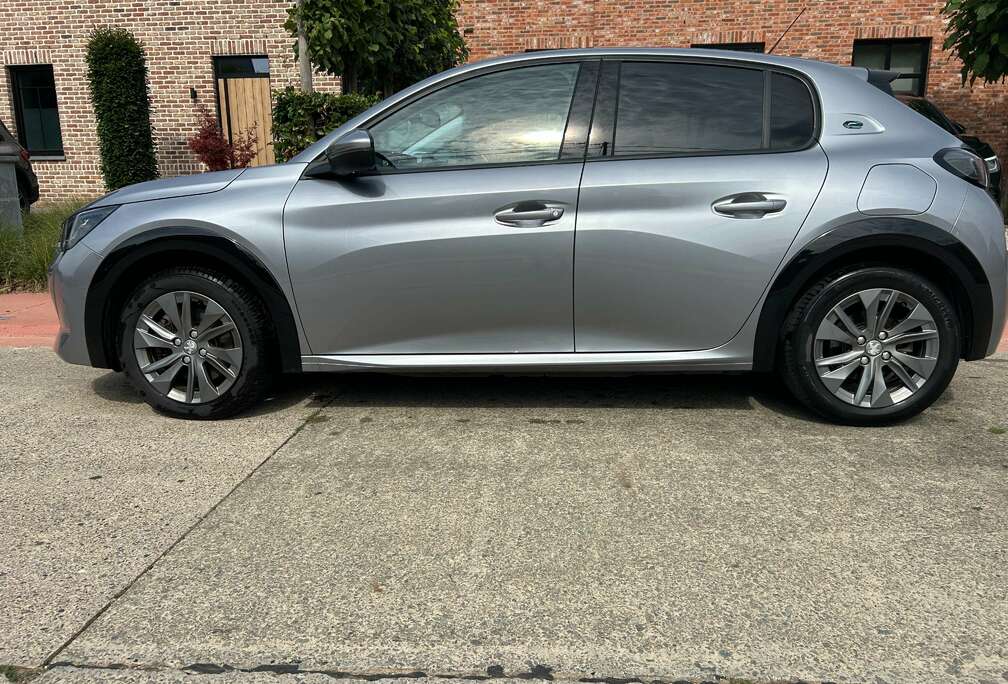 Peugeot 208 Elektromotor 136 Allure Pack