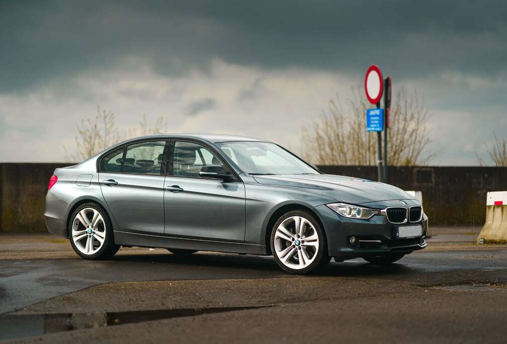 BMW 335i xDrive Sport Line