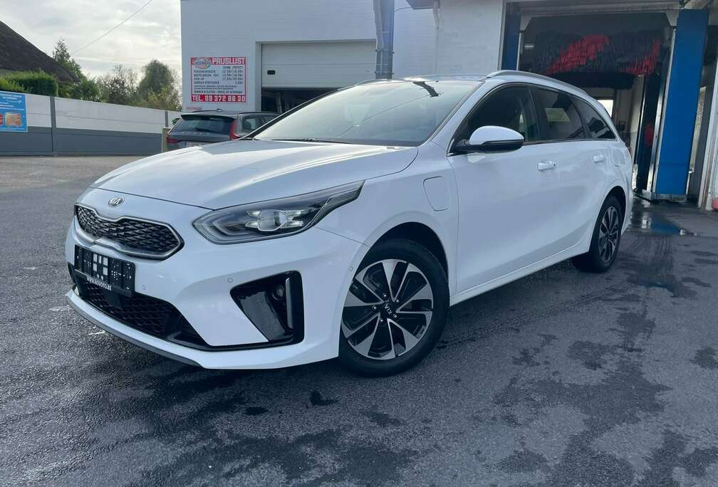 Kia 1.6 GDi PHEV, HYBRIDE/CARPLAY/CAMERA, LEDER