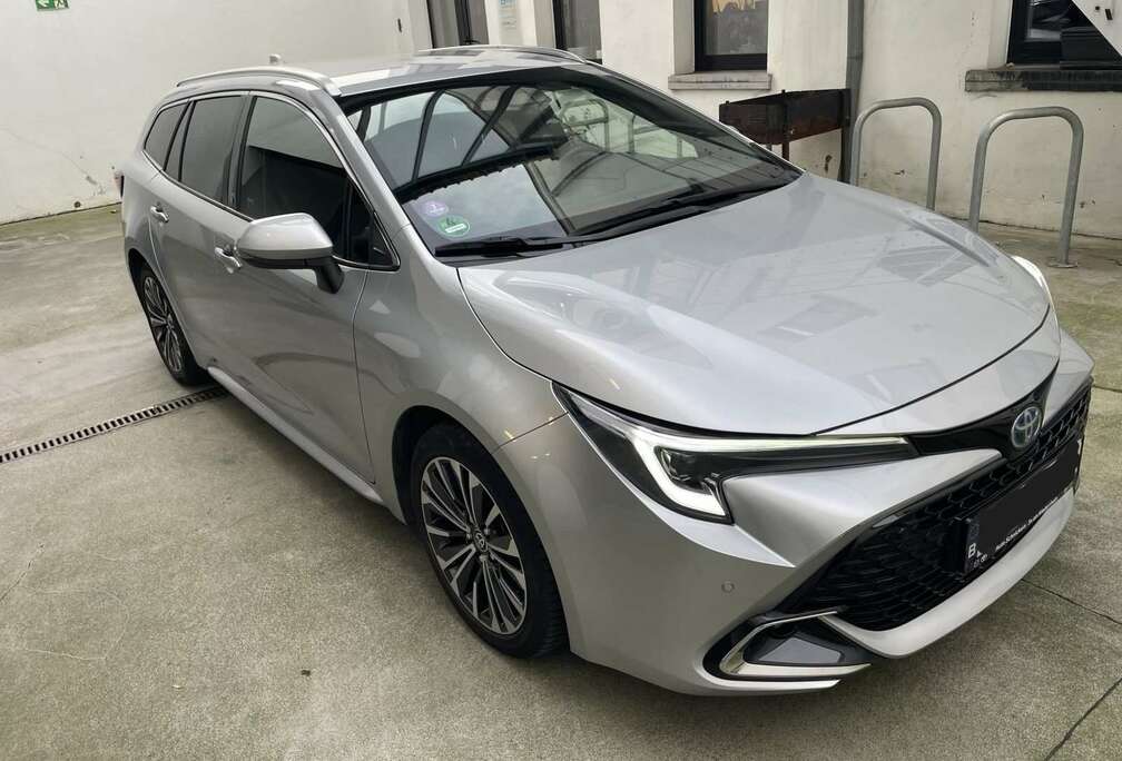 Toyota Corolla TS Hybrid 1.8 e-CVT - Team D - 10/2023