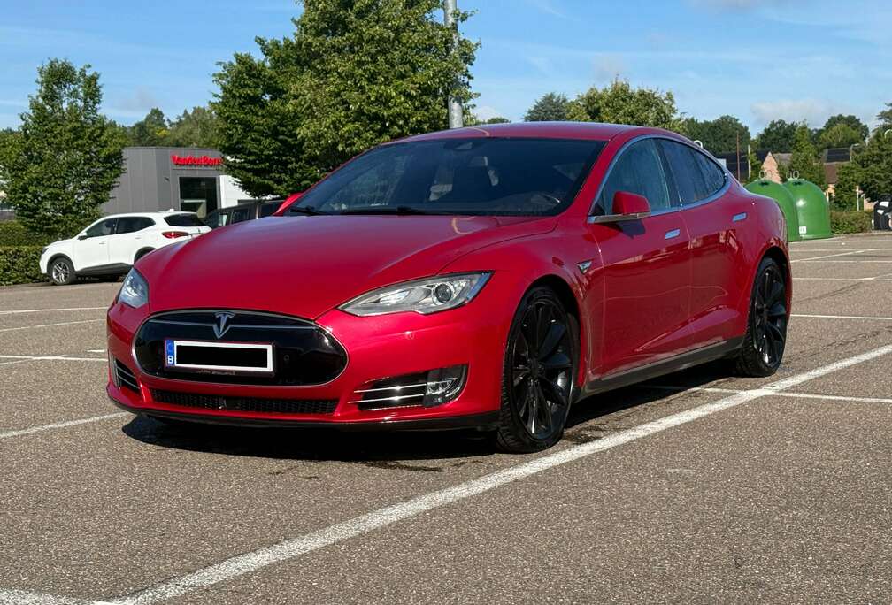 Tesla Model S 85 kWh Dual Motor