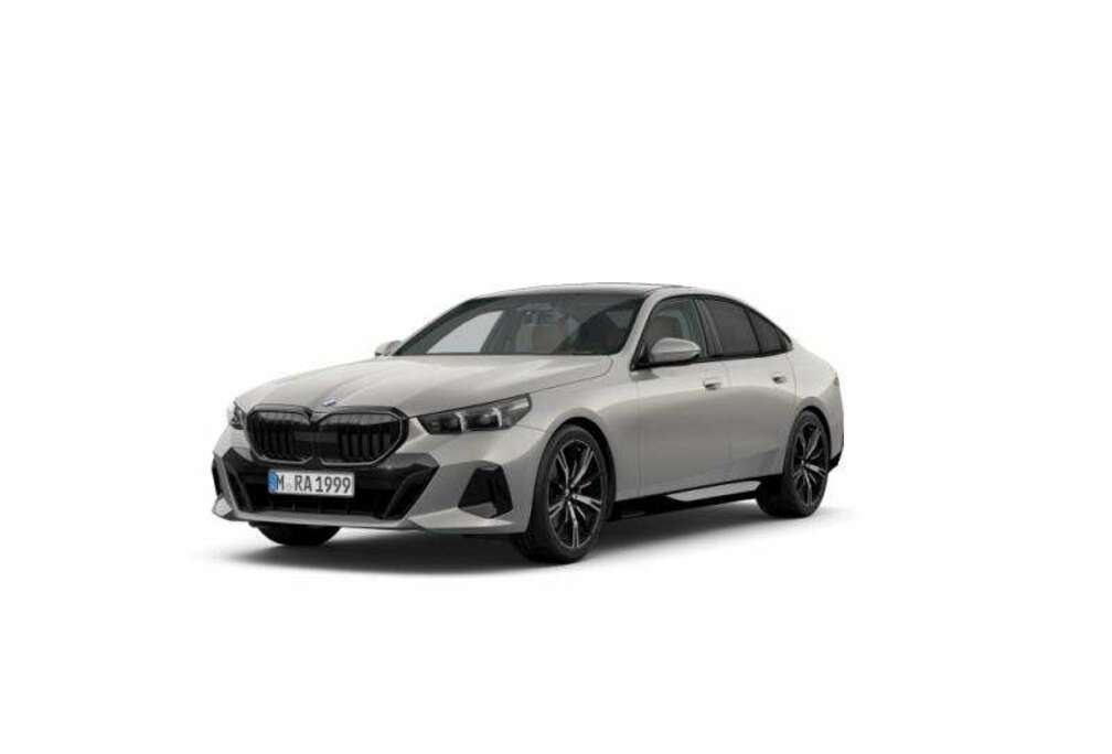 BMW M Pack PRO-HUD-Pano-Iconic glow-Harman-Parkeer Plu