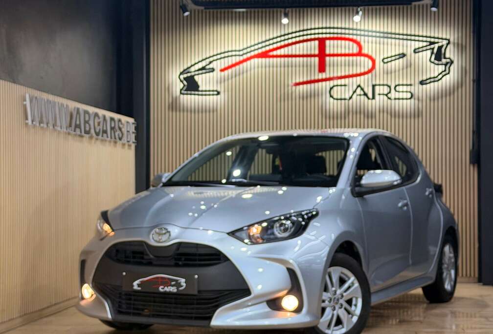 Toyota Hybrid 1.5i VVT-i E-CVT * GARANTIE 12 MOIS *