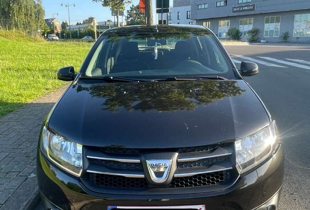 Dacia 0.9 TCe Prêt à immatricullée/ Contact whatsapp