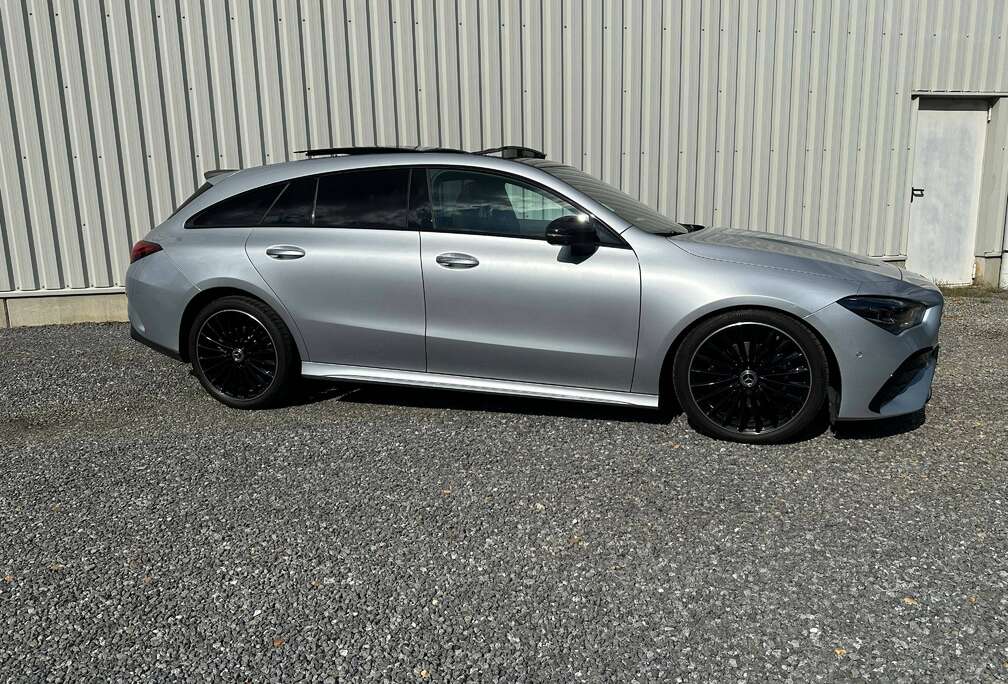 Mercedes-Benz CLA 180 AMG Line full option met fabrieksgarantie