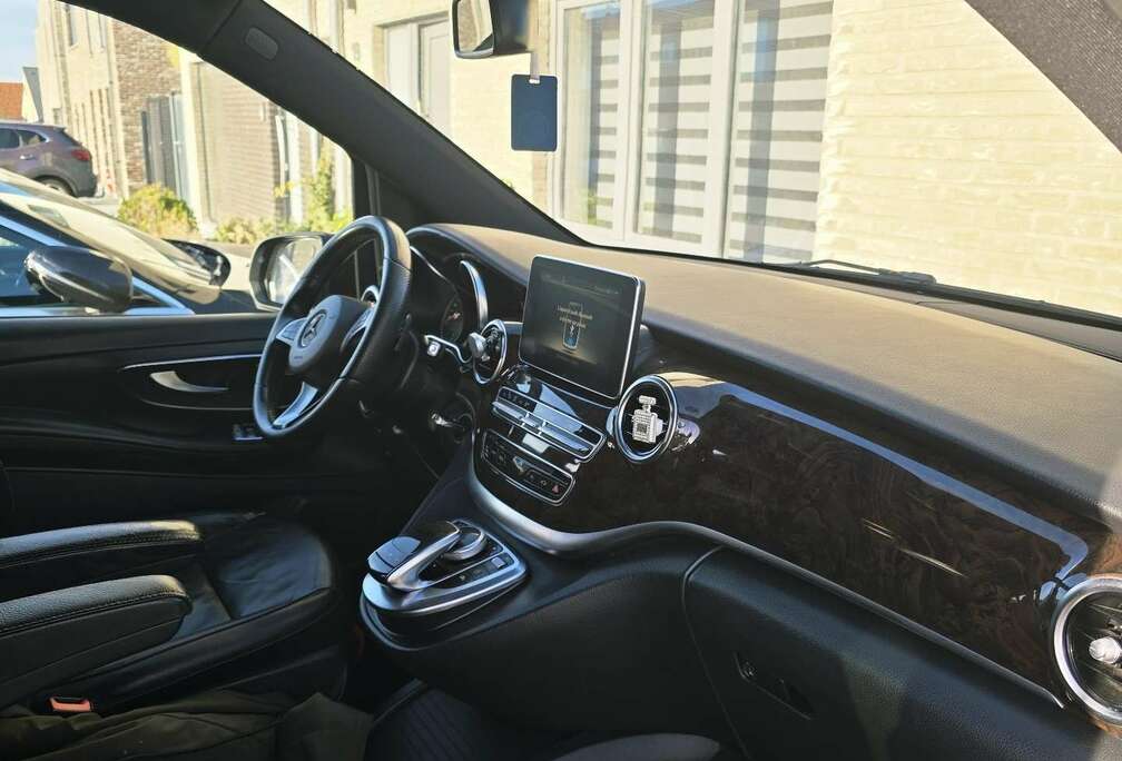 Mercedes-Benz d LWB Avantgarde