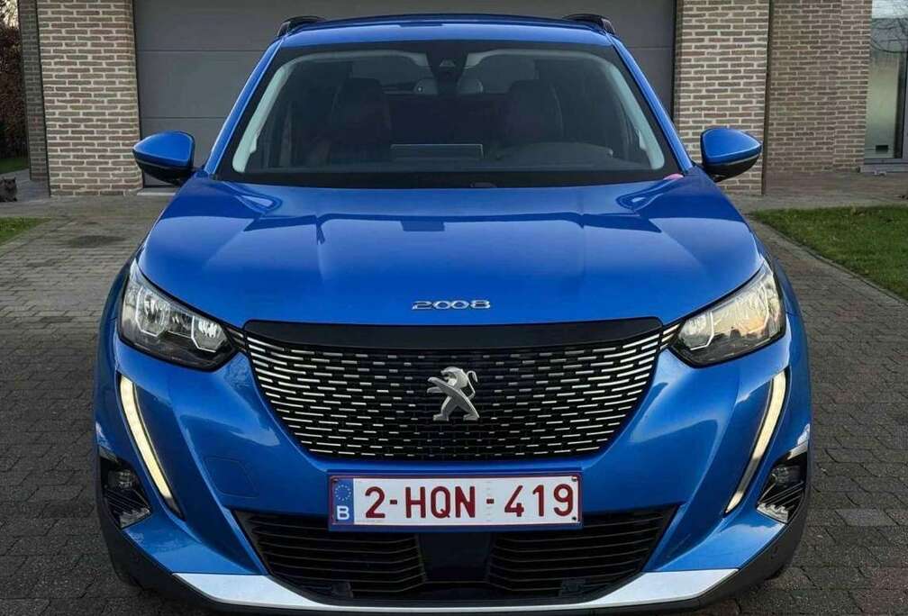 Peugeot 2008  versnellingsbak kapot en distributie