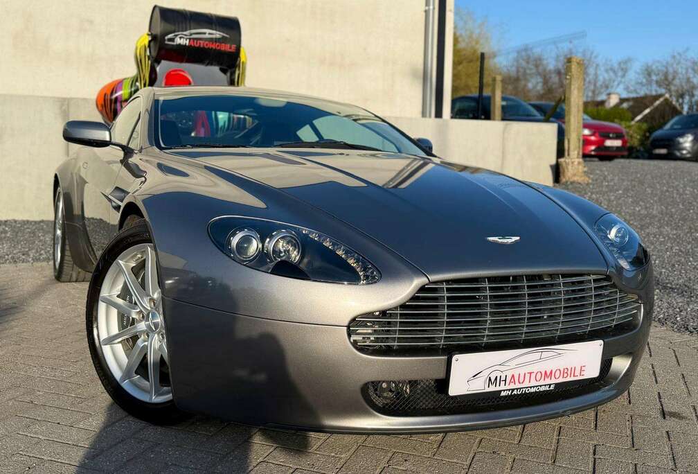 Aston Martin Full Carnet Aston