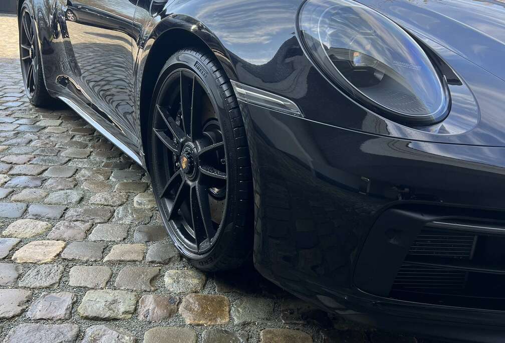 Porsche Carrera 4 GTS Coupé 3.0 Bi-Turbo PDK