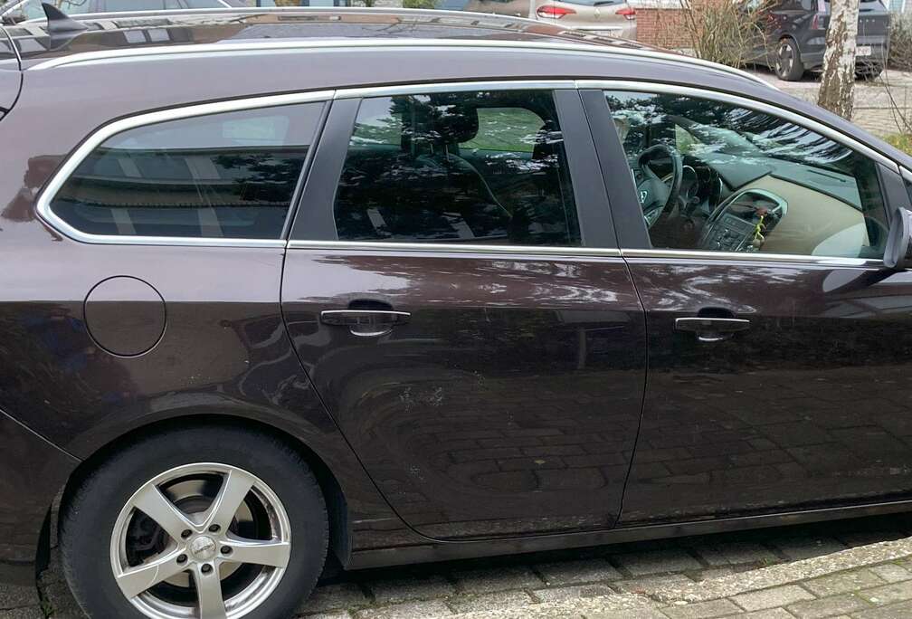 Opel Astra Sports Tourer 1.7 CDTi ECOTEC Cosmo DPF