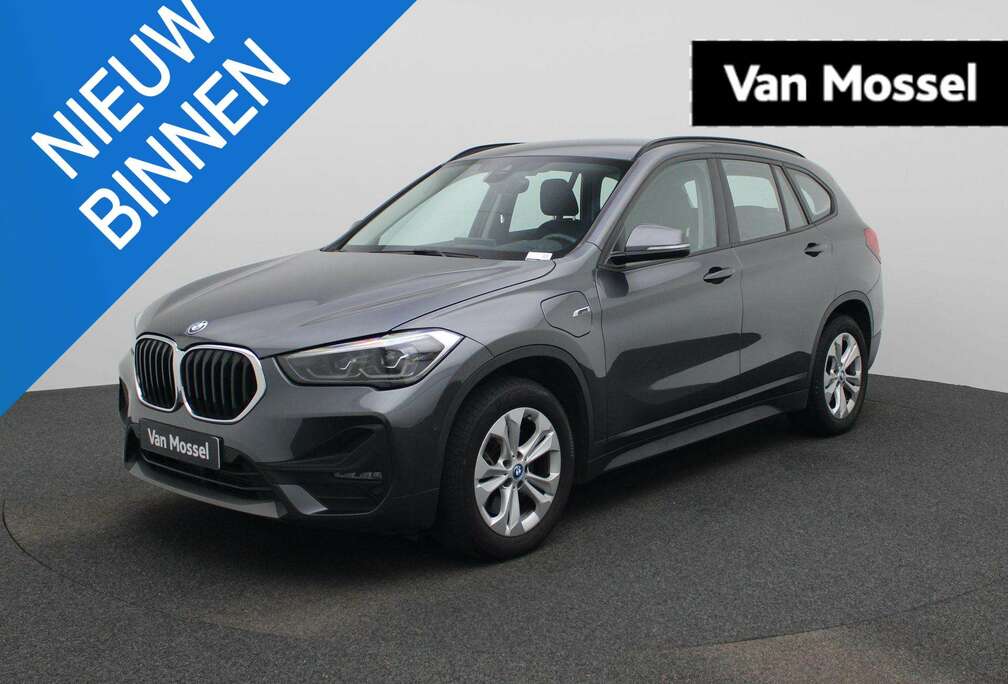 BMW xDrive25e (162 kW)