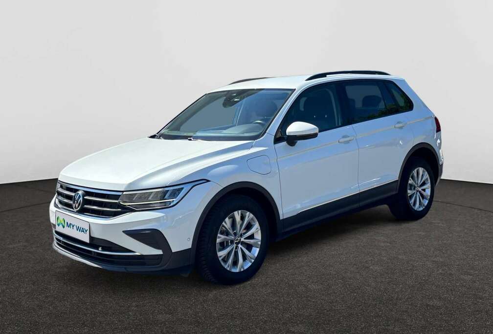 Volkswagen Life 1.4 TSI eHybrid 180 kW (245 ch) 6 vitesses DSG